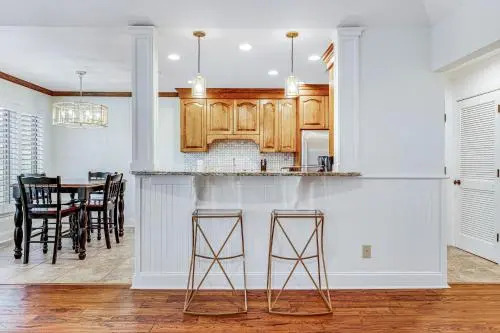 4712 Tennis Club Villa