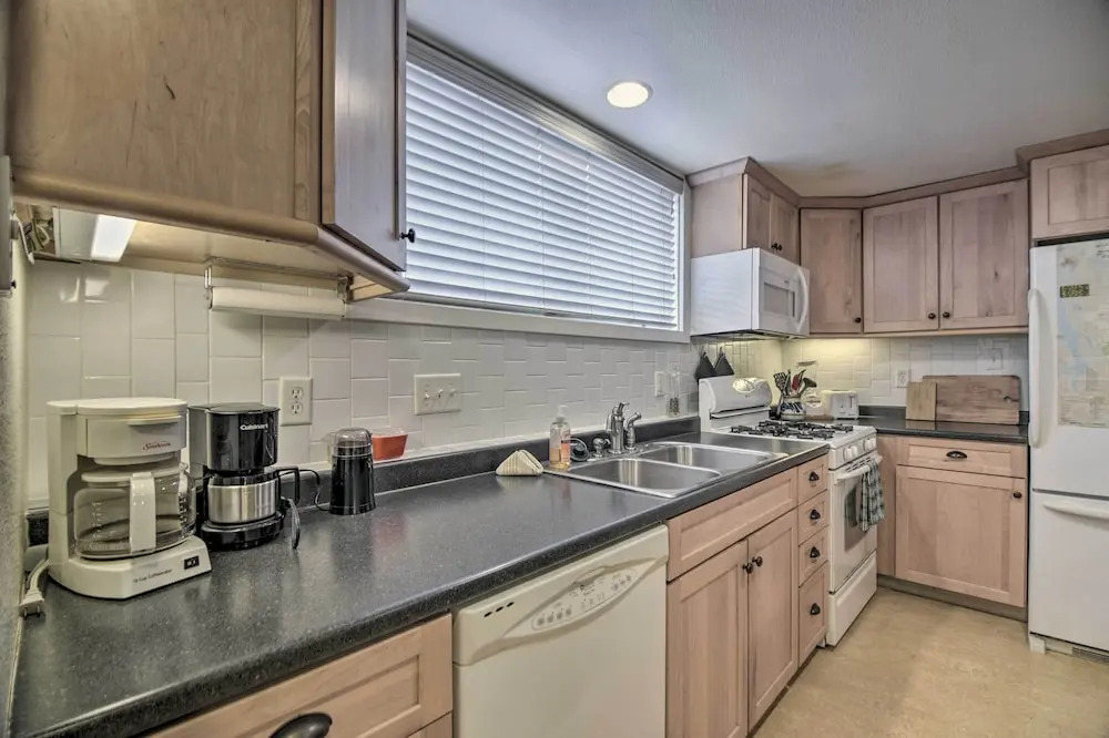 Cozy Fort Collins Garden Apt in Historic Old Town!