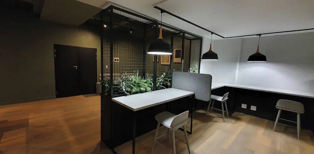 15 Sunny 1-bedroom Apartment