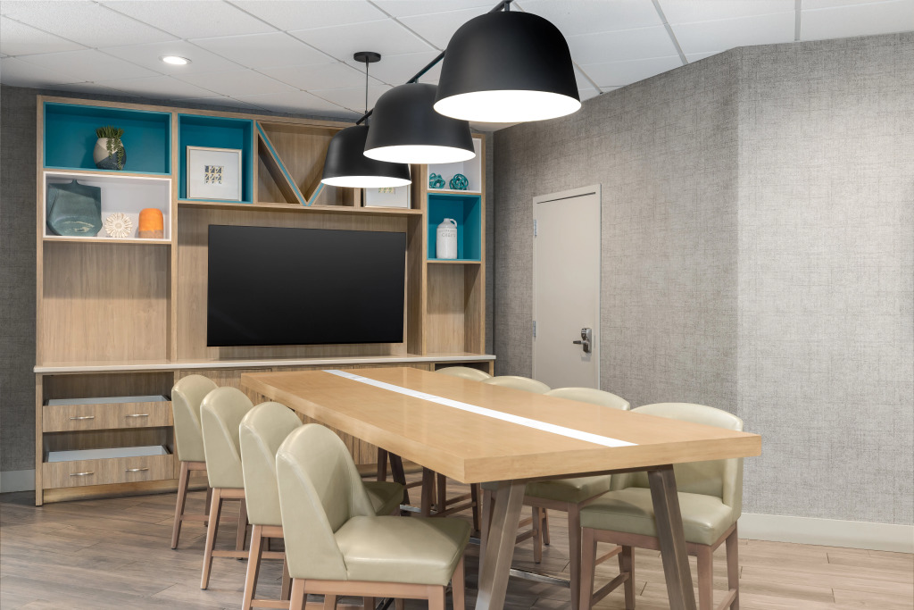 Holiday Inn Hotel & Suites Des Moines-Northwest by IHG