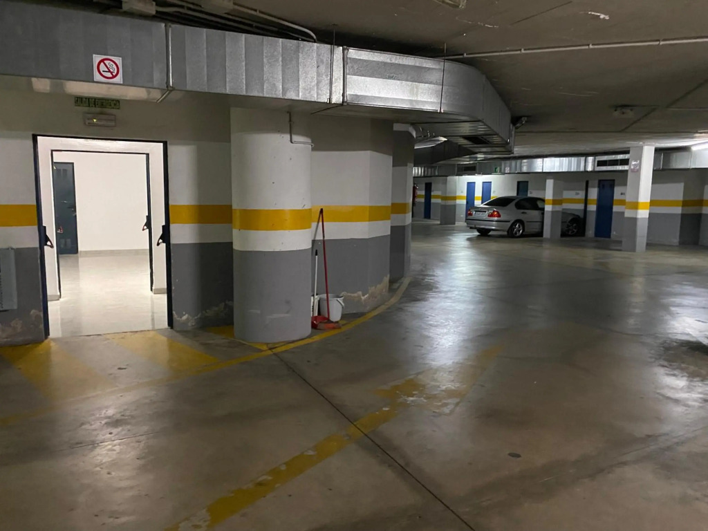 acogedor piso con parking santa justa