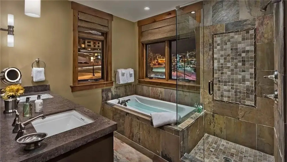 Shambhala Mountain 409 4 BedroomCondo By Moving Mountains