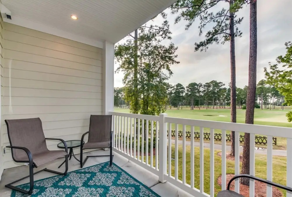 World Tour Golf Links Condos by Escape