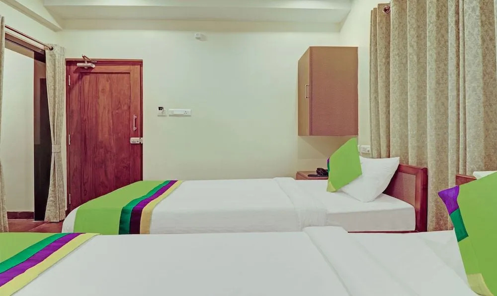 Townhouse The 36 Inn Madhuravada Bus Stop