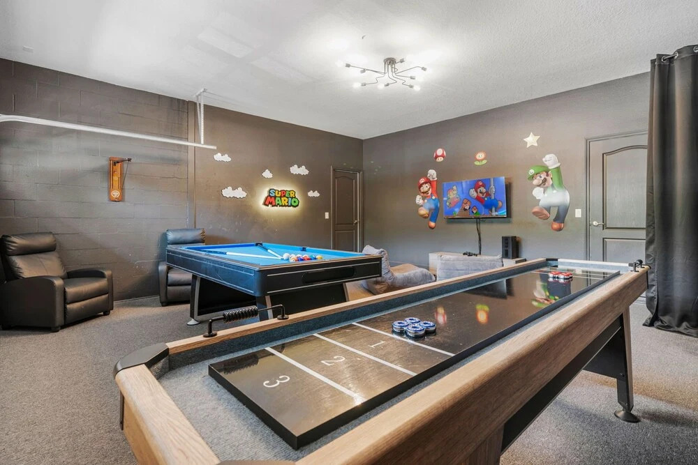 GIANT Villa wPrivate Pool&Spa, Game Room, & More