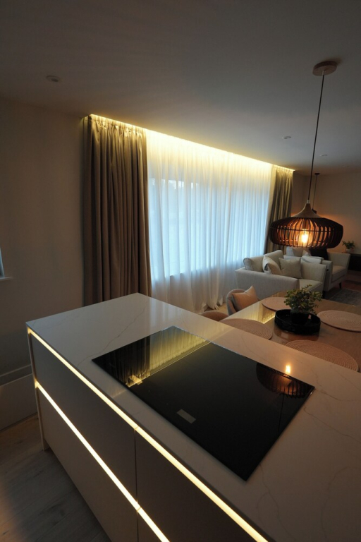 1st Floor Luxury 2-bed Apt, Sleeps 6