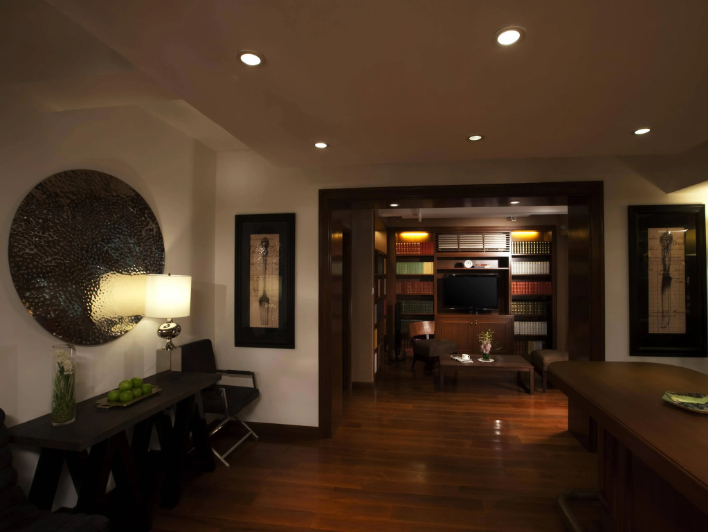 Xi Hotel