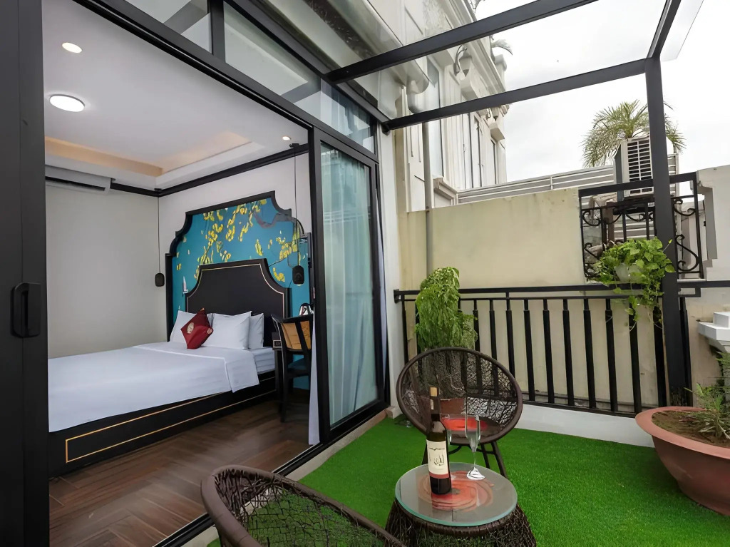 Queen Light Hotel - Ha Noi Old Quater