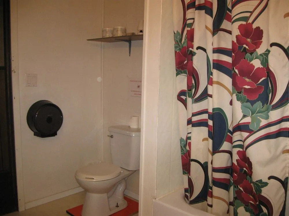 1202 Motor Inn