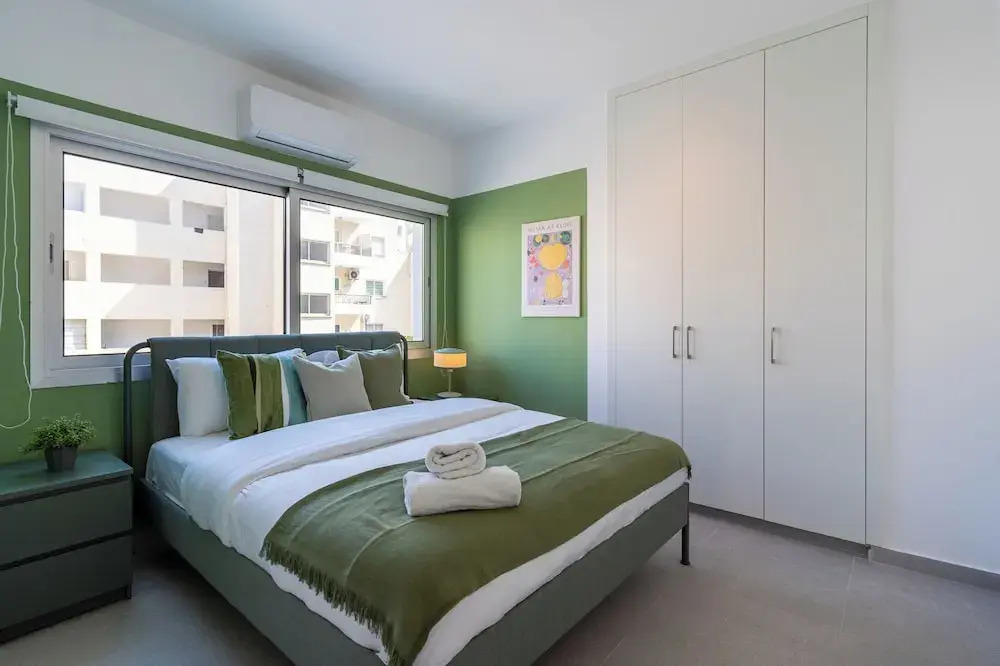 Thálassa 2-BR Apt. & Balcony in Larnaca