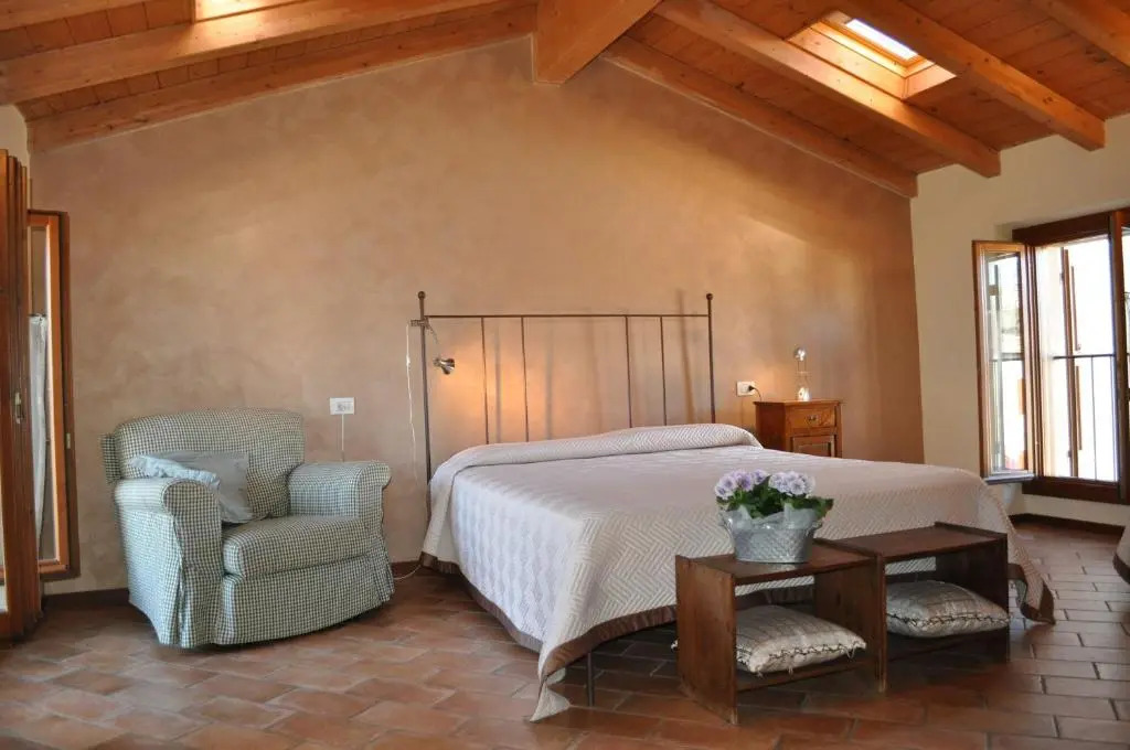 Le Quattro Stagioni B&B and Apartament