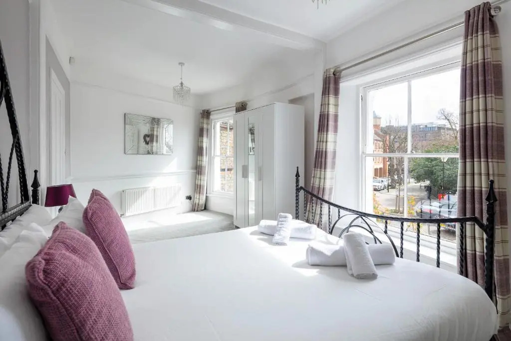 Castle Properties: The Duchess, 3 Bed Family cottage