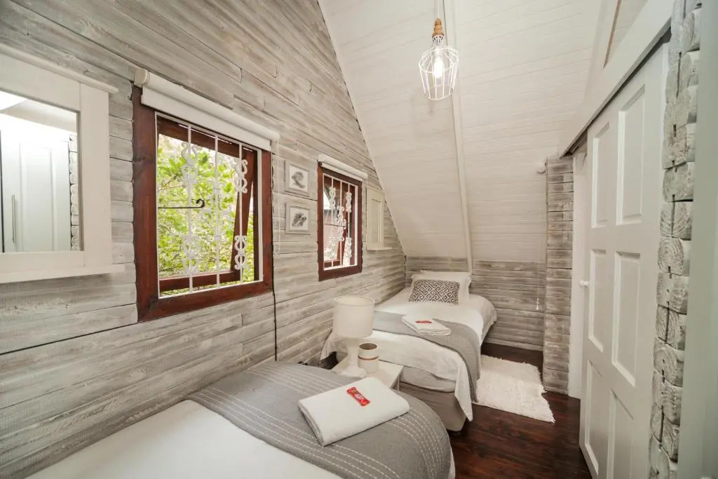 Viewpoint - Cabin 2