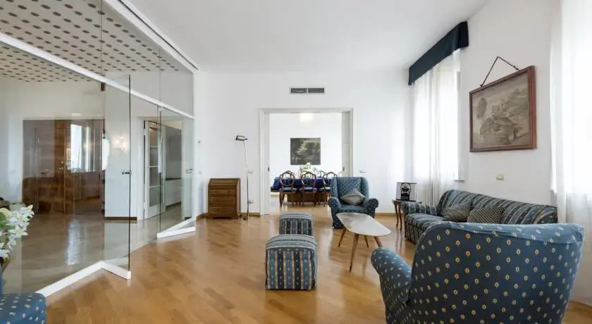 Repubblica Luxury at 15th Floor