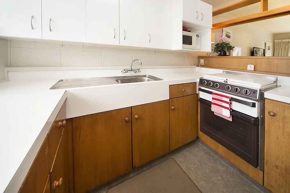 QV Quiet & light filled Townhouse - 456