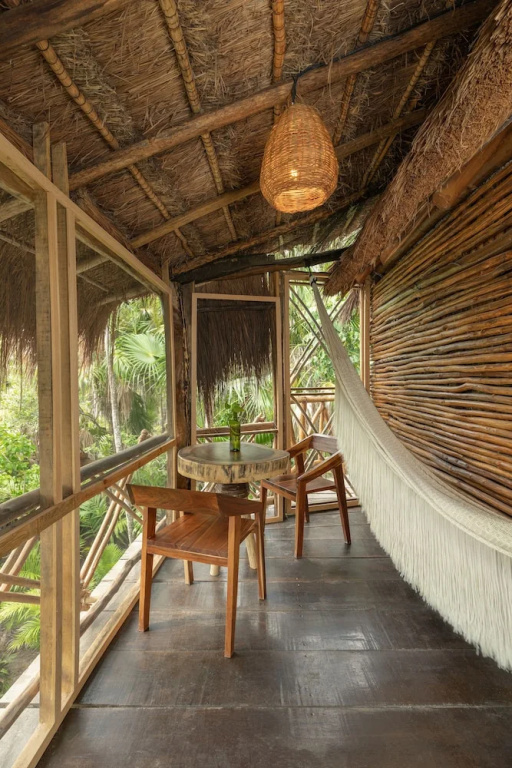 Yaxchen Tulum Cabañas & Cenote