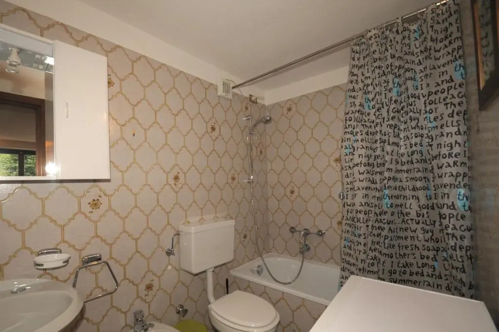 ALTIDO Rustic Apt for 4 with Parking Nearby Ski Lifts