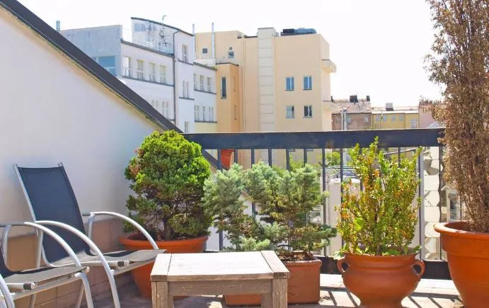 Emora Modern City Center Apartment