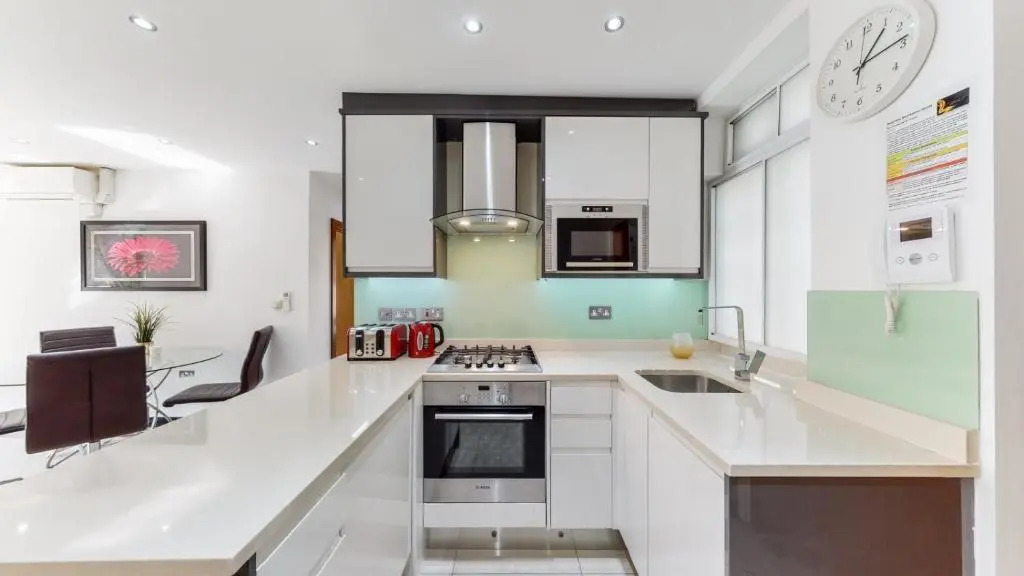 Bryanston Apartments