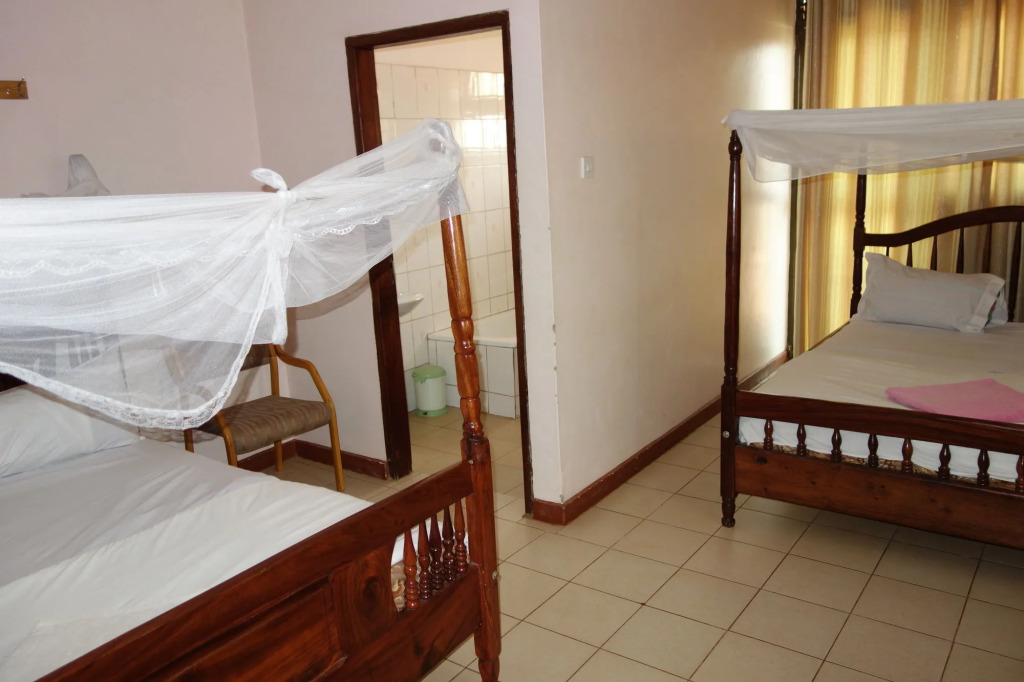 Satellite Hotel