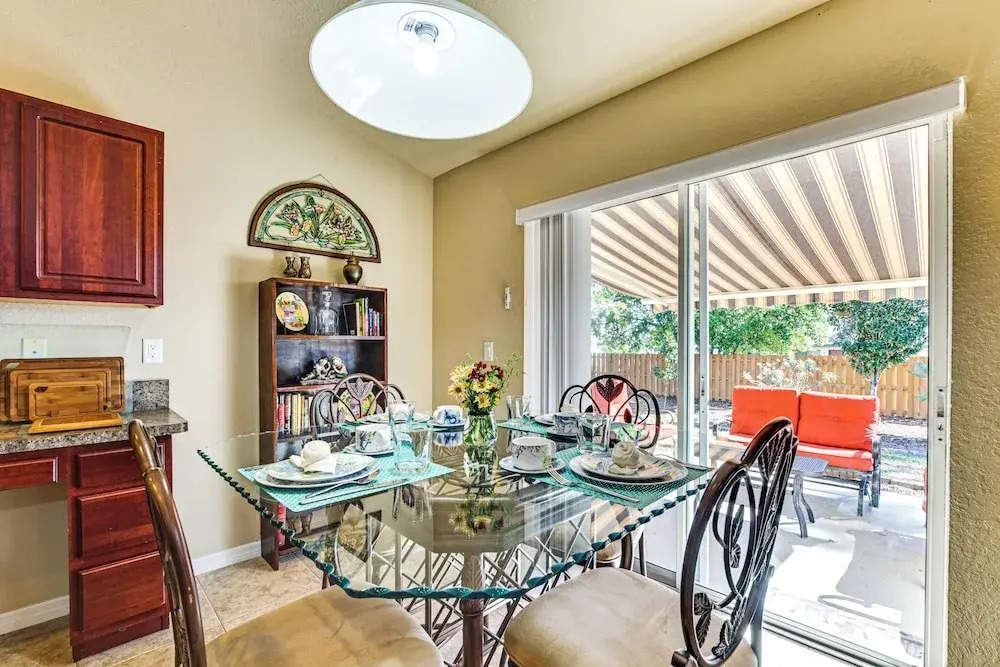 4 Mi to Weeki Wachee Springs! Fun-filled Home