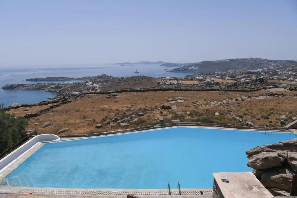 Rock Villa-Guest house by Neuvel