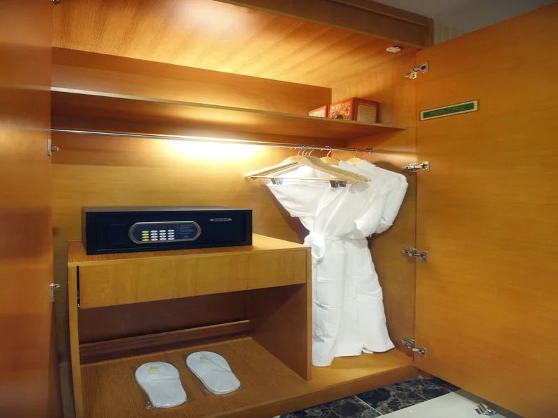 Vienna Hotel Sanya First Market