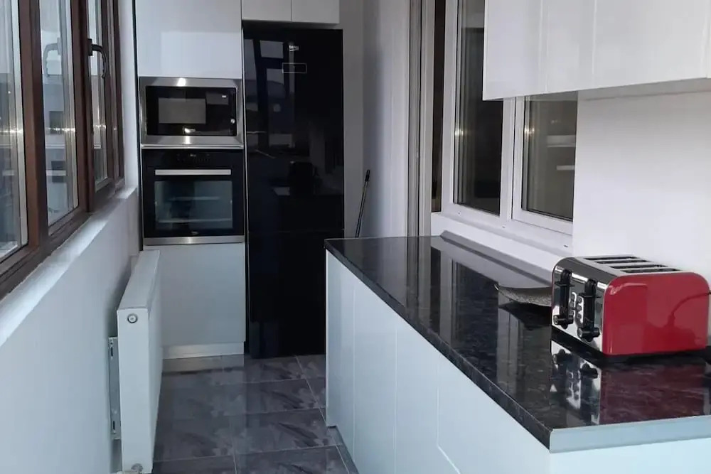 2 Bed-aircon-free Parking-city Centre