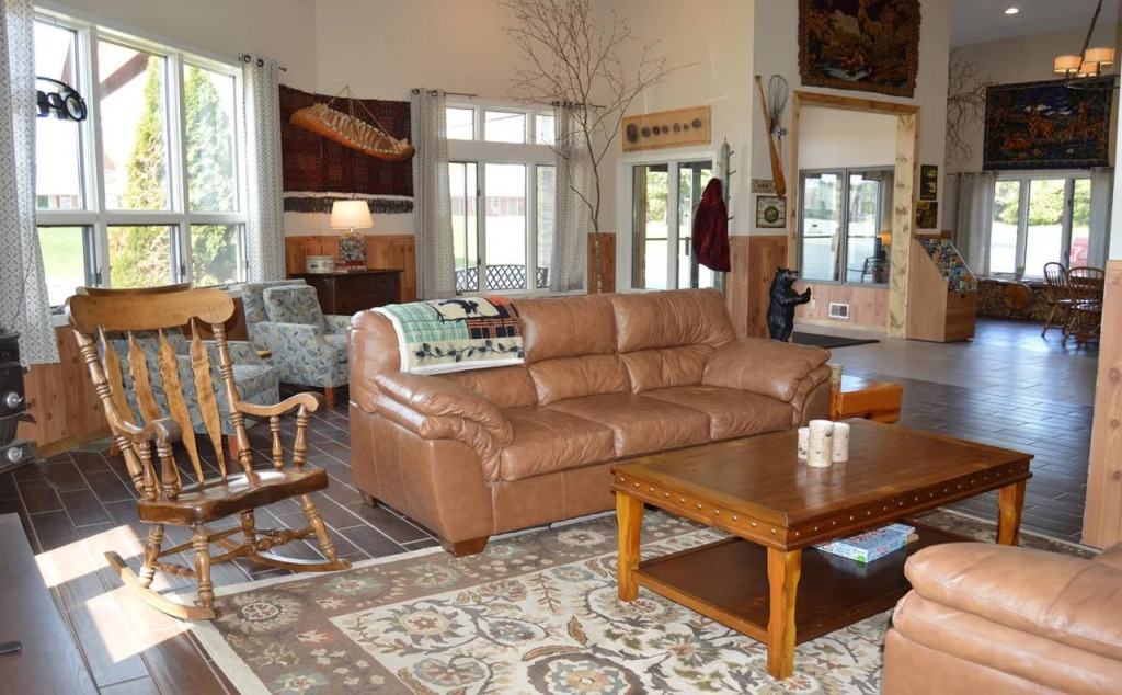 Cedar Hill Lodge