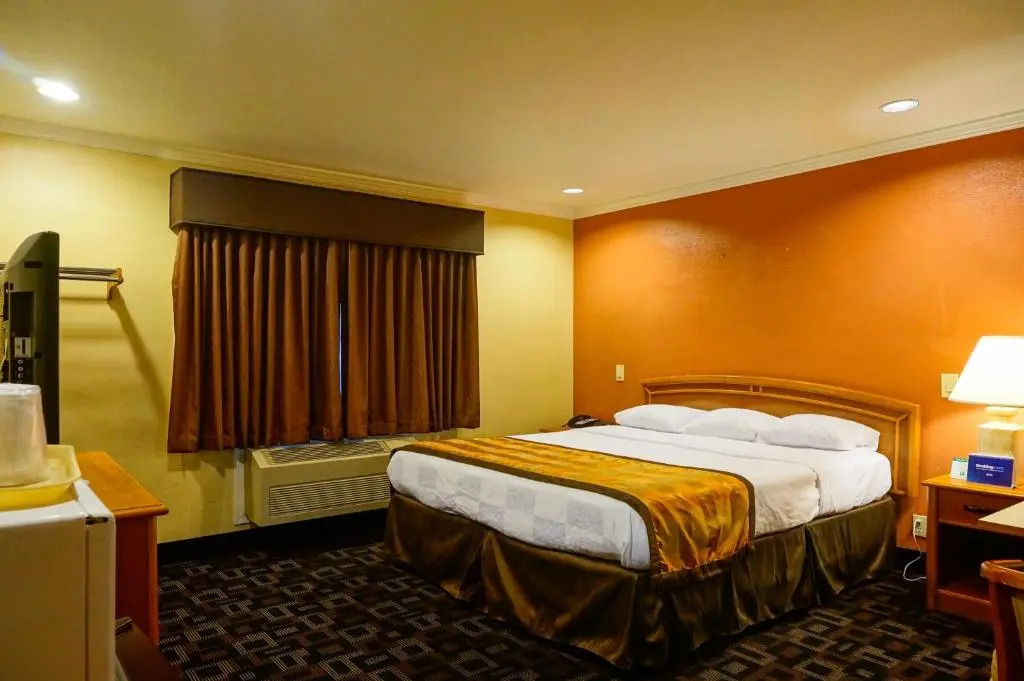 Hotel Parmani Near Stanford University