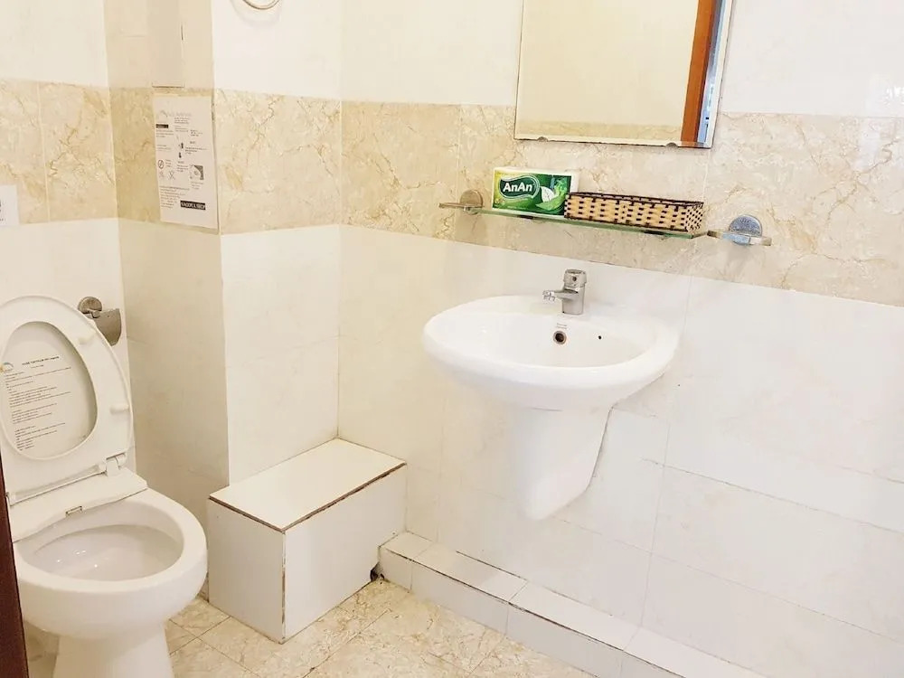 M-H Apartment Hotel