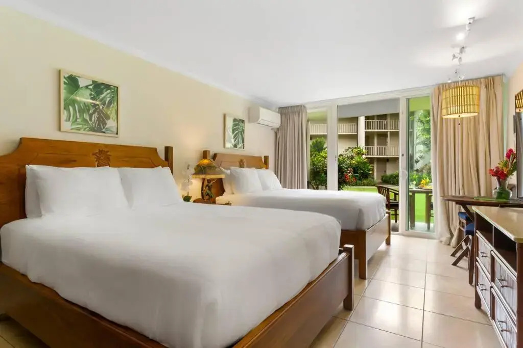 Islander Ground Floor Condo 1-Minute to Beach