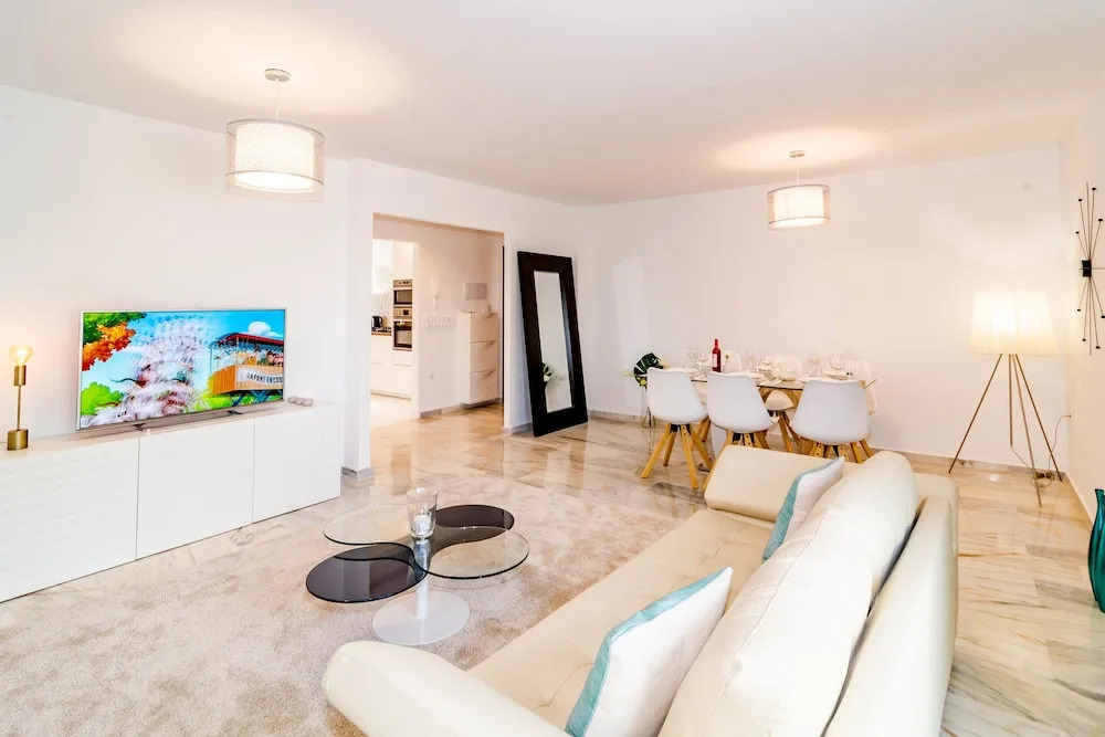 CNA-2 bedroom with large roof terrace
