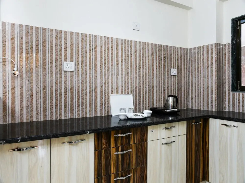 Amar Kunj Apartment by OYO Rooms