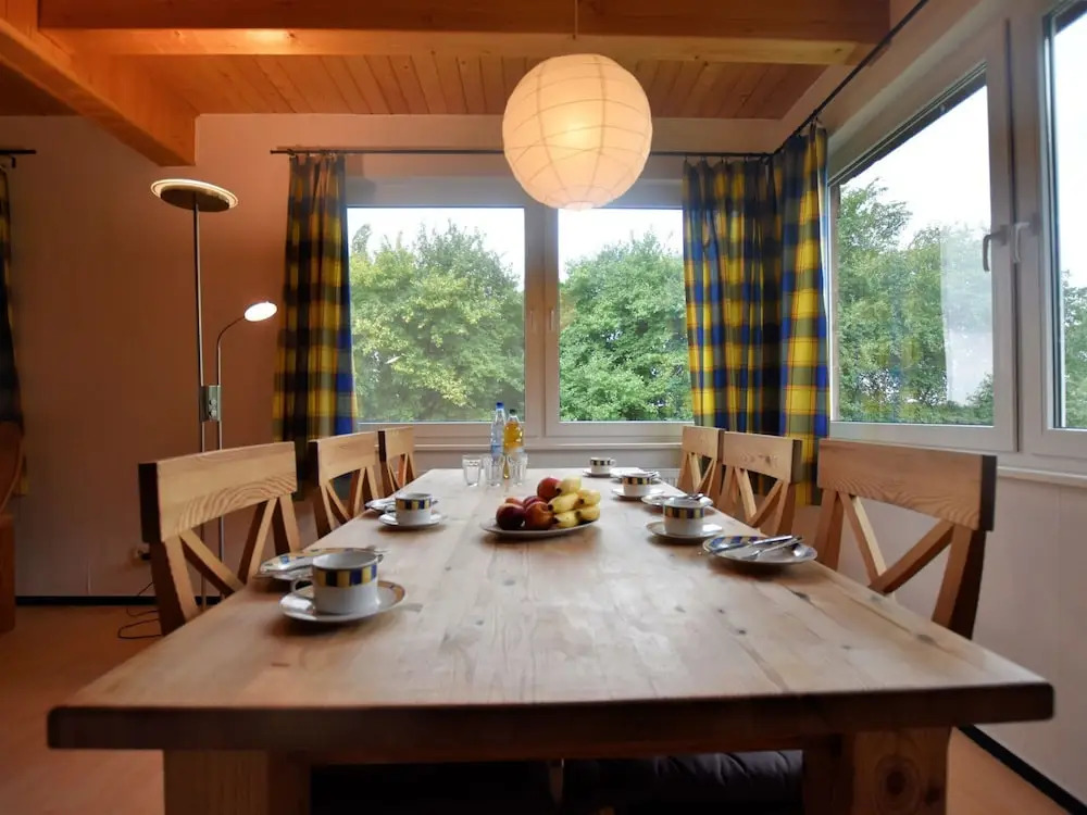 Spacious Apartment in Boddin with Garden