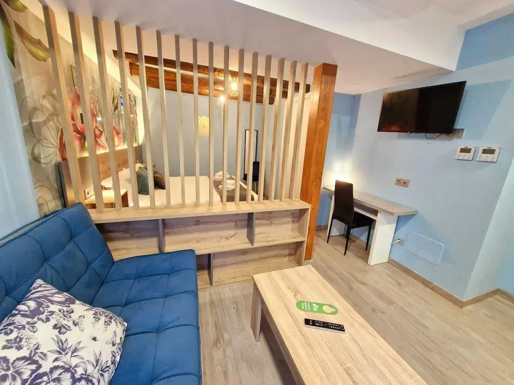 Feeling Home - Suites&Rooms