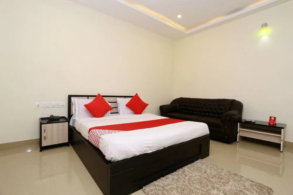 OYO 22281 Reem Residency