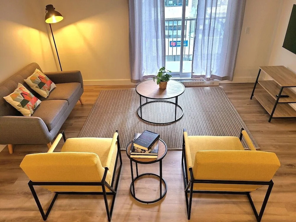 APPART-HOTEL LUNI