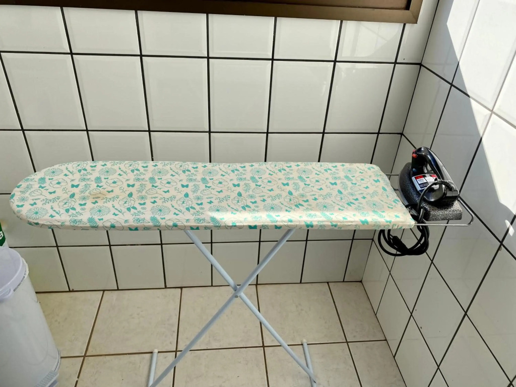 Apto charmoso no Centro prox Shopping Avenida Wifi ArCond Home Office em Dourados CPflats