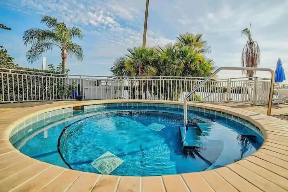 Sunrise Waterfront 2BR Townhome - Pool Private Terraces