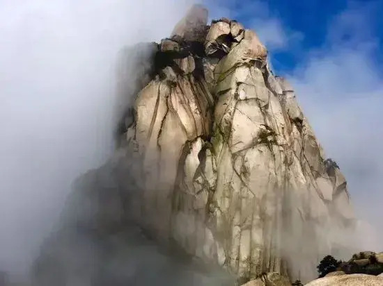 Tianzhu Mountain Zhoujia Manor (Dalongwo Cableway)