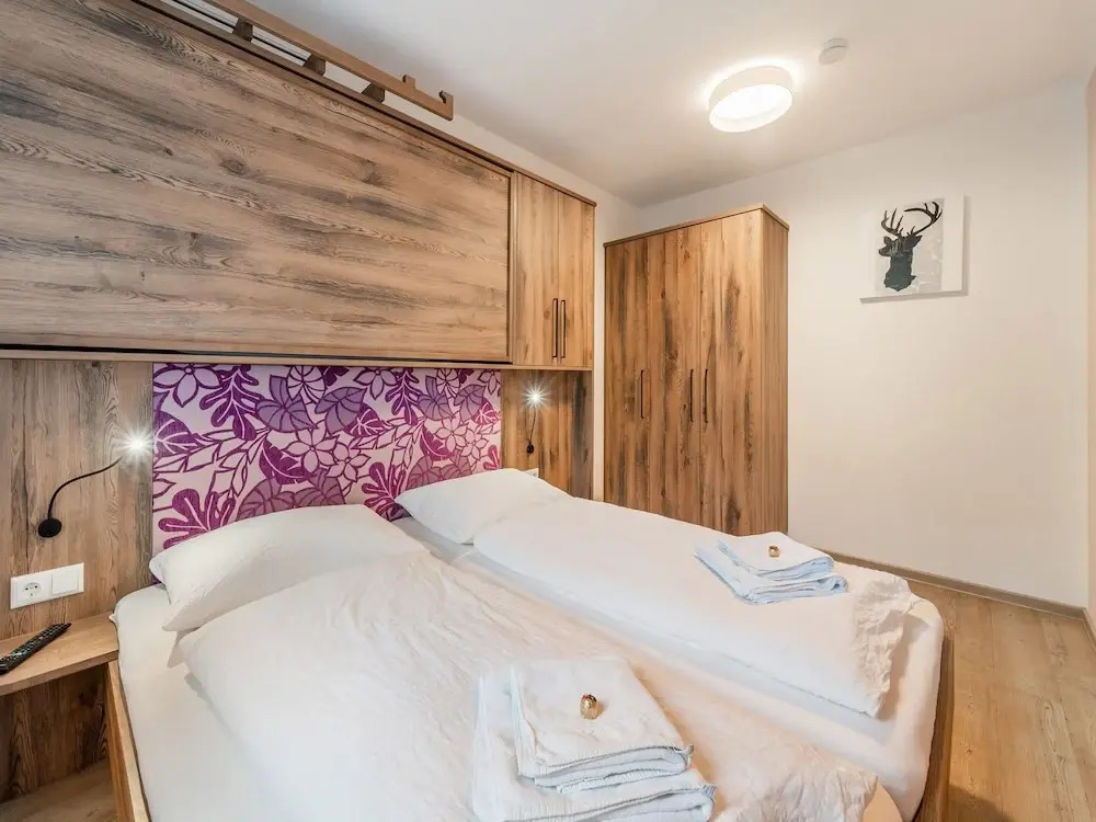 Large Apartment in Sankt Georgen With Balcony