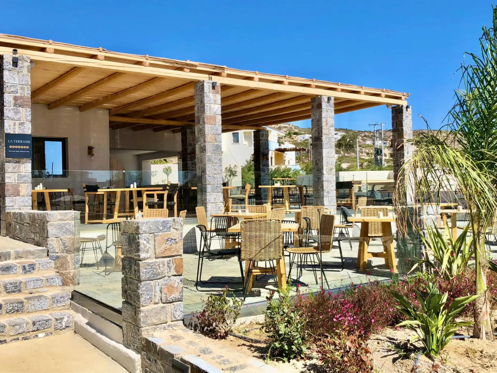 Helios Beach Hotel & Bungalows