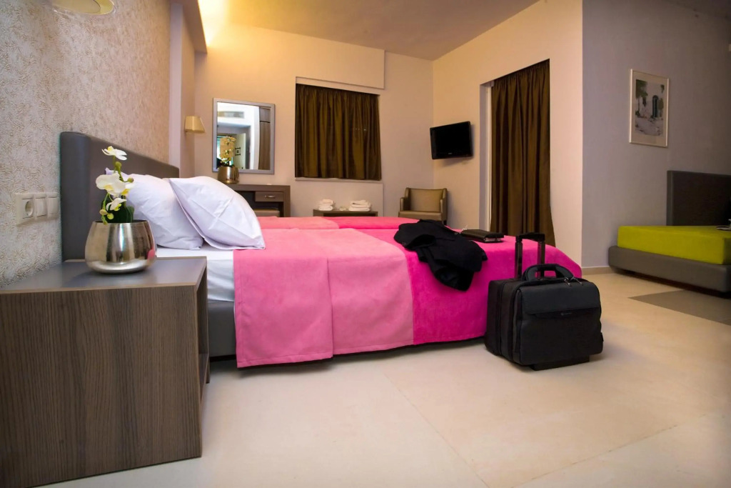 Astron Hotel
