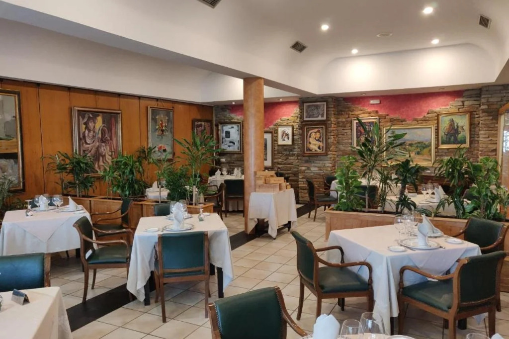 Hotel Chef Rivera