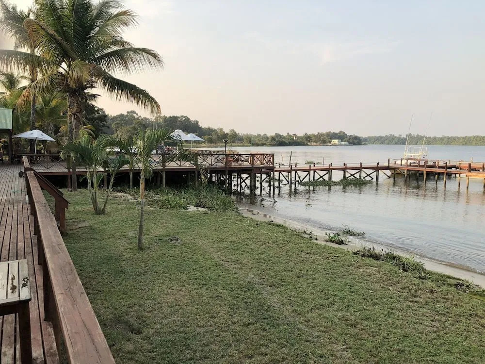 Kwanza Lodge