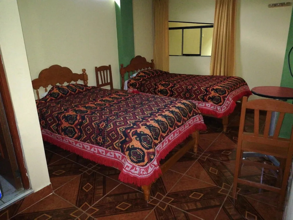 Artesonraju Hostel Huaraz
