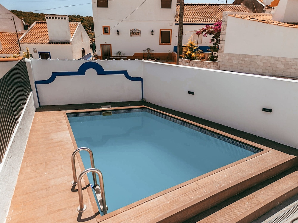 Alentejo Poolside By Gt House