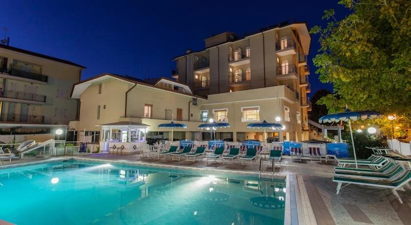 Hotel La Plaja