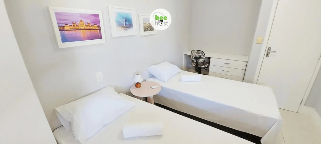 COSTE0100 - Duplex com banheira e vista mar por Beehost